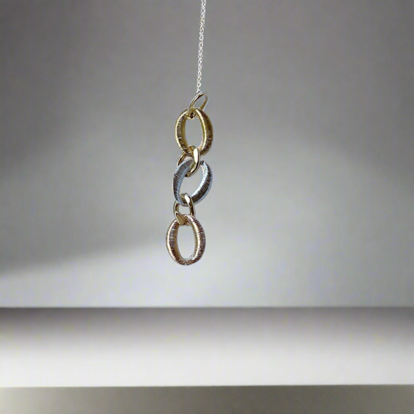 The Tri-Link Pendant