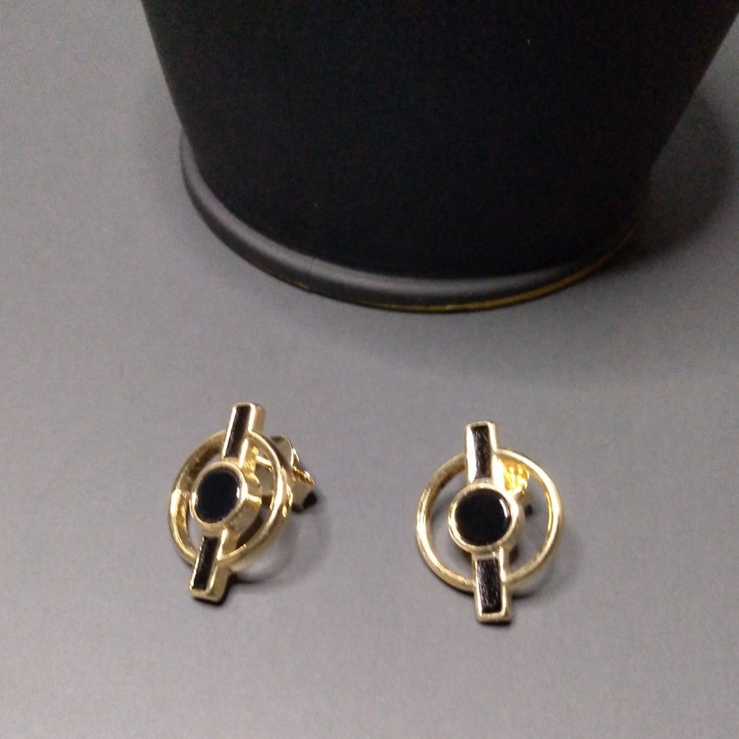 Enameled - Rosetta Riwari